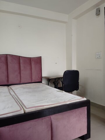 1 BHK Builder Floor For Rent in Saket