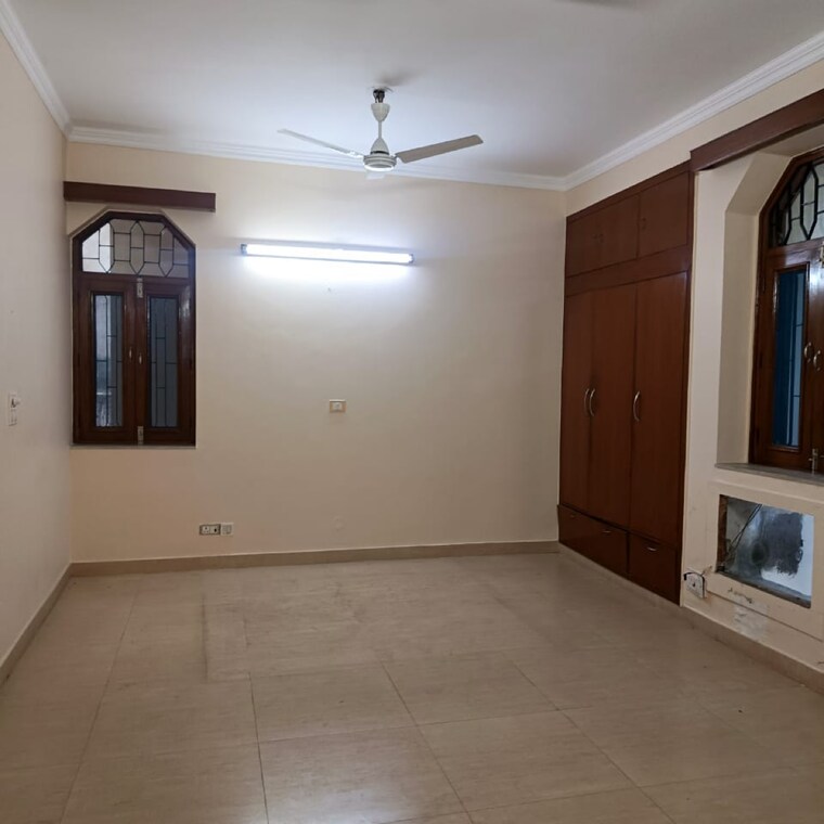 Room, the-nest-noida 4 Bedroom 375 Sq.Mt. Independent House In Sector 31 Noida 9489531