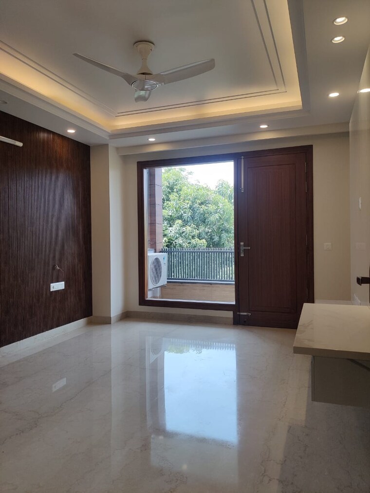 Room, greenwood-city 3 Bedroom 2200 Sq.Ft. Builder Floor In Sector 40 Gurgaon 9489589