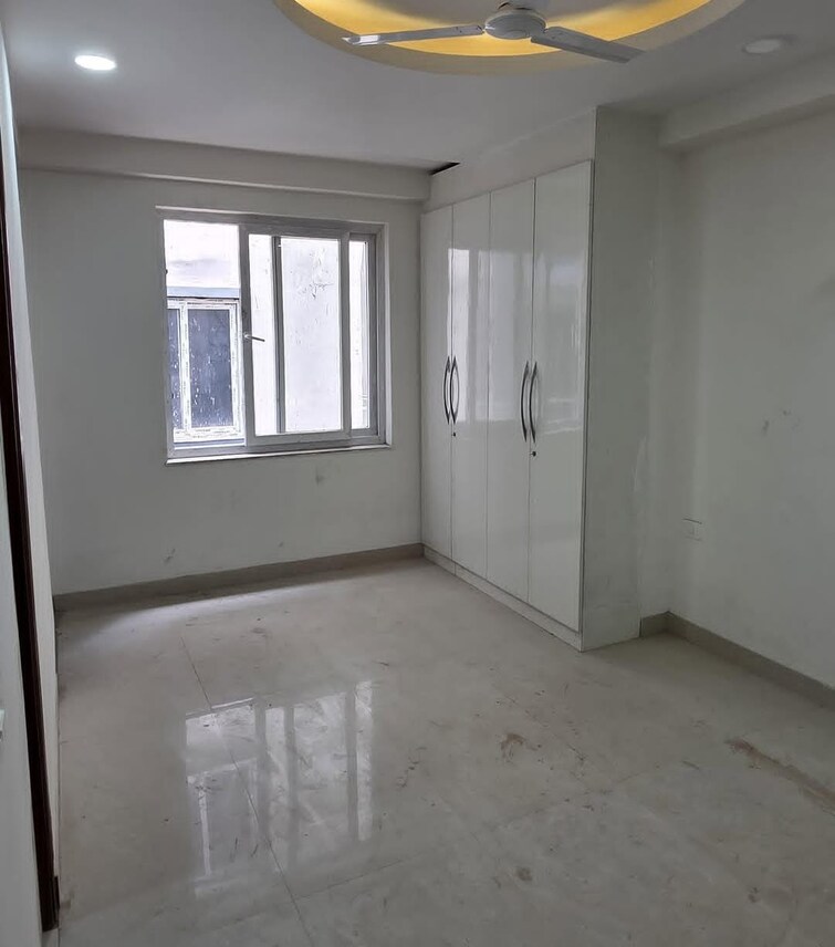 Cover Image, chattarpur 3 Bedroom 1217 Sq.Yd. Builder Floor In Chattarpur Delhi 9489112