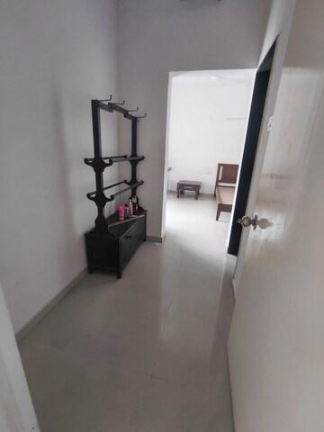 Room in 2 BHK Apartment at Indiabulls Greens, New Panvel – for Rent