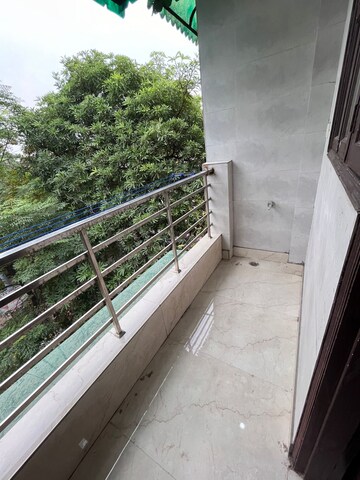 Balcony in 1 BHK Builder Floor at Rohini Sector 16 – for Rent