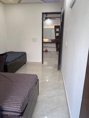 Bathroom in 1 BHK Builder Floor at Rohini Sector 16 – for Rent