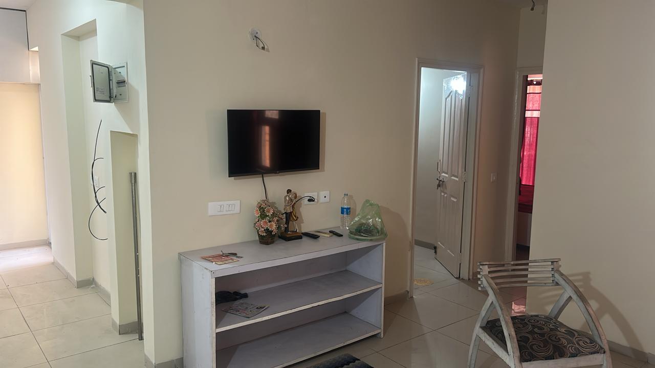 1 BHK Apartment For Rent in Wave Dream Homes