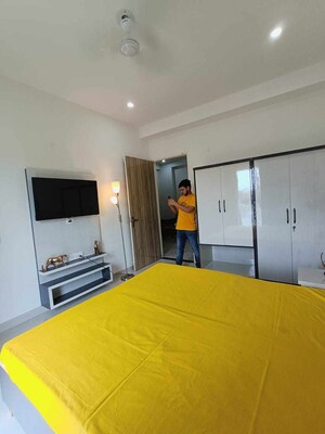 Room in 1 BHK Builder Floor at Saket – for Rent