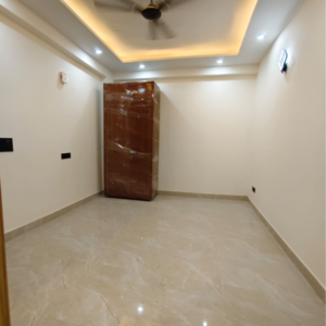 Room in 1 BHK Builder Floor at Saket – for Rent