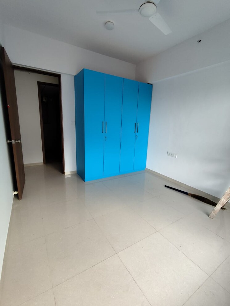 Room, kalpataru-immensa 2 Bedroom 808 Sq.Ft. Apartment In Kolshet Road Thane 9489842