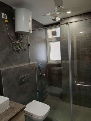 Kitchen in 4 BHK Builder Floor at Unitech South City 1, South City 1 – for Rent