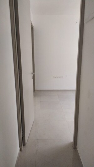 Building Lobby in 1 BHK Apartment at Sheth Vasant Oasis, Andheri East – for Rent