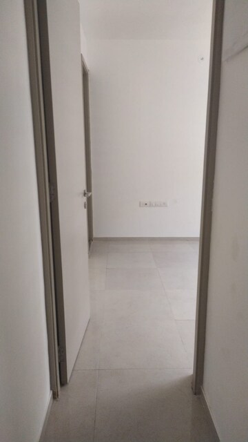 Building Lobby in 1 BHK Apartment at Sheth Vasant Oasis, Andheri East – for Rent