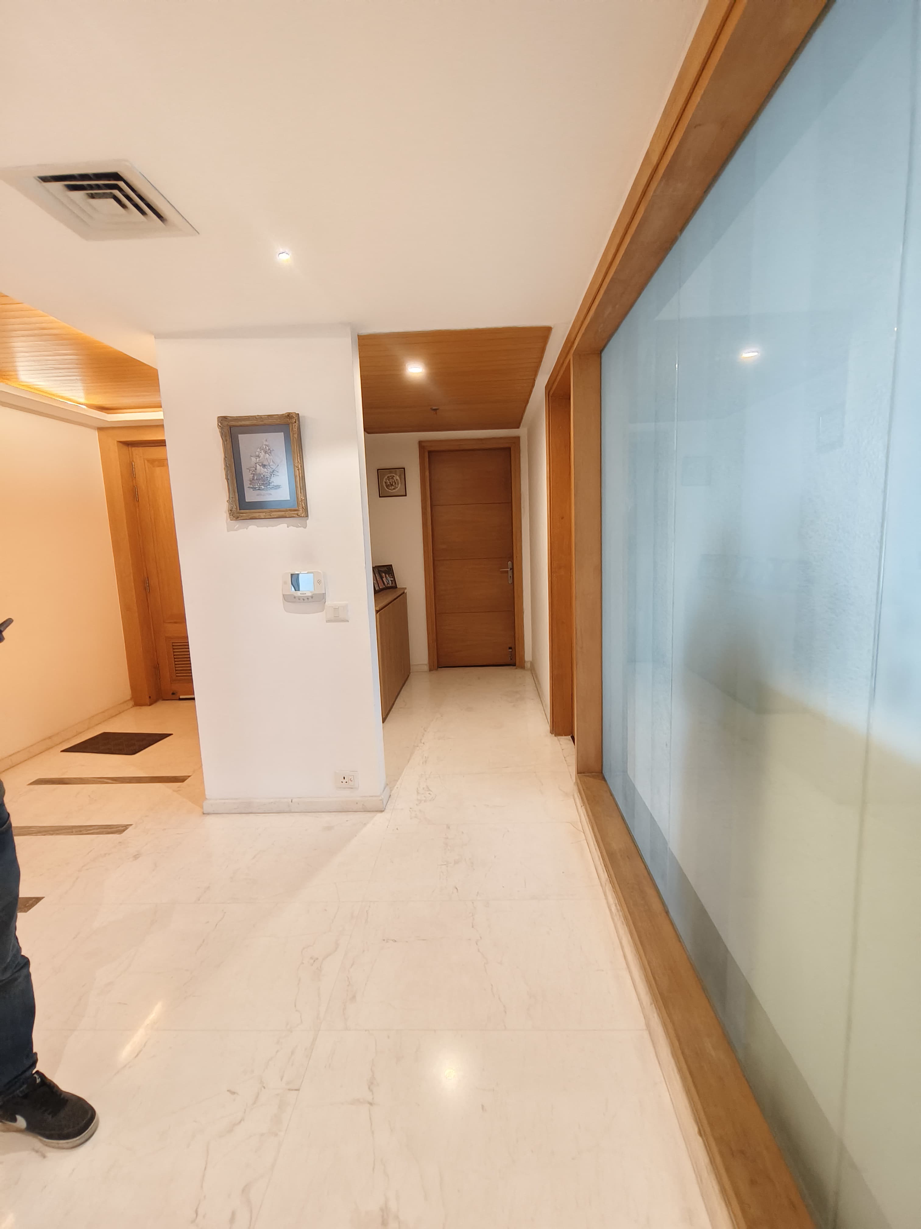 3 BHK + Servant Room 3800 Sq.Ft. Apartment in Jaypee Greens Sun Court III