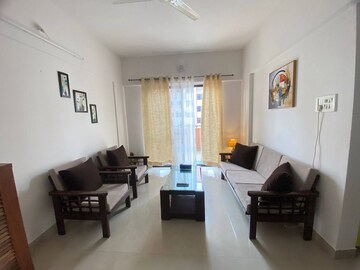 Team Area in 1 BHK Apartment at Magarpatta City Heliconia, Hadapsar – for Rent