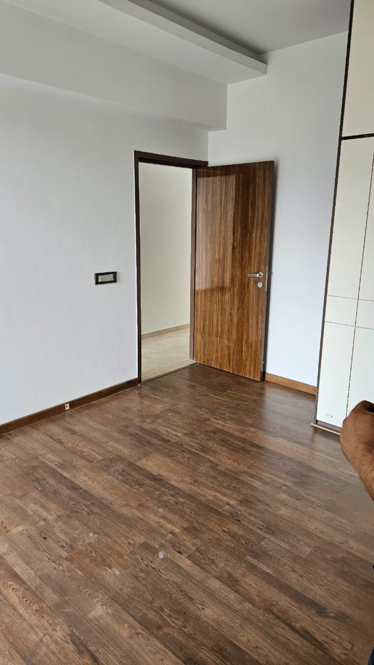 Room, dlf-building-10 4 Bedroom 300 Sq.Yd. Builder Floor In Dlf Phase ii Gurgaon 9489905