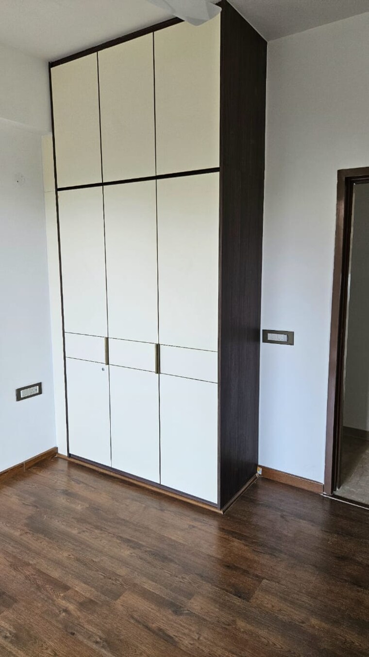 Room, dlf-building-10 4 Bedroom 300 Sq.Yd. Builder Floor In Dlf Phase ii Gurgaon 9489905