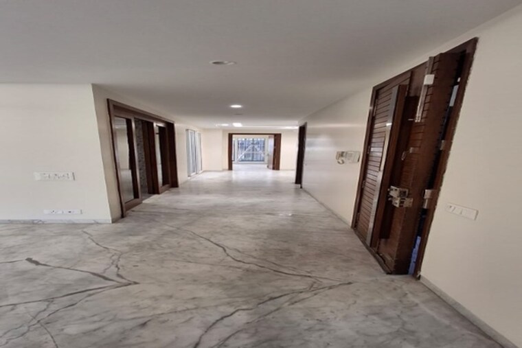 Room, east of kailash 4 Bedroom 2700 Sq.Ft. Builder Floor In East Of Kailash Delhi 9489690