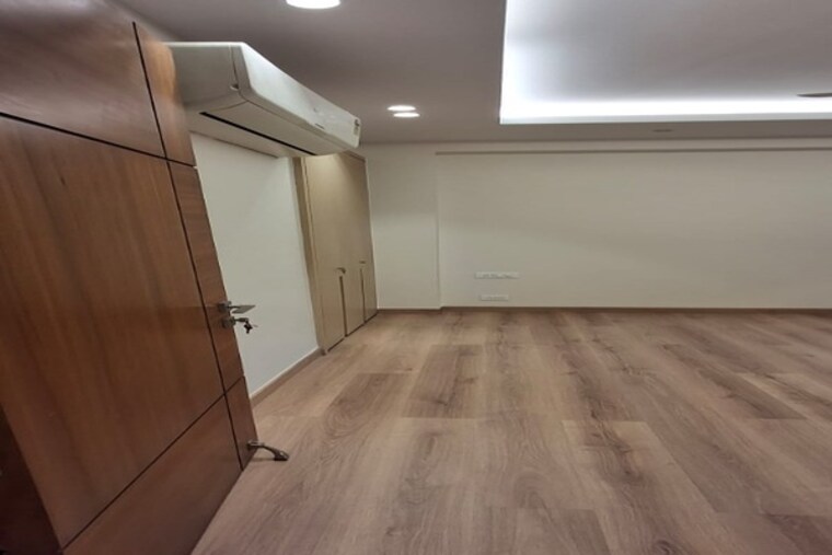 Room, east of kailash 4 Bedroom 2700 Sq.Ft. Builder Floor In East Of Kailash Delhi 9489690