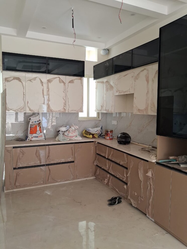 Kitchen, shimla bypass road 3 Bedroom 132 Sq.Yd. Independent House In Shimla Bypass Road Dehradun 9489976