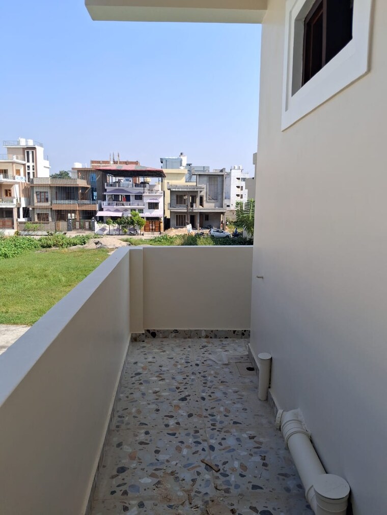Balcony, shimla bypass road 3 Bedroom 132 Sq.Yd. Independent House In Shimla Bypass Road Dehradun 9489976