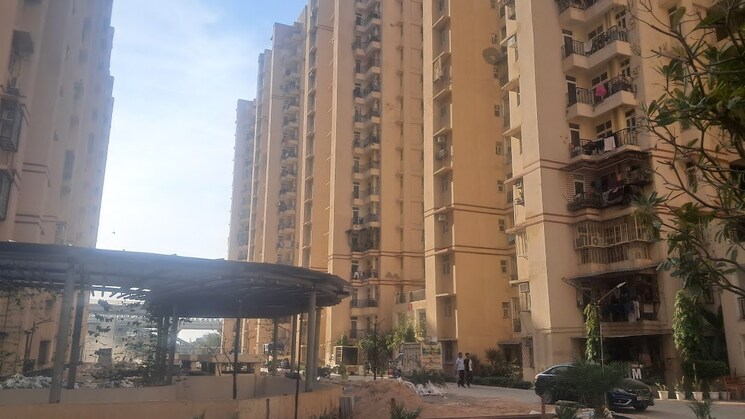 Exterior View, amrapali-princely-estate 2.5 Bedroom 1015 Sq.Ft. Apartment In Sector 76 Noida 9489946
