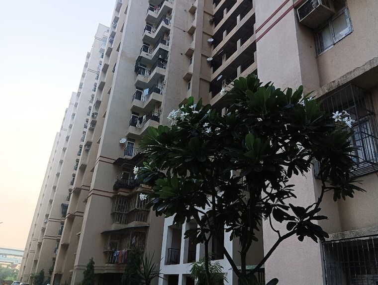Exterior View, amrapali-princely-estate 2.5 Bedroom 1015 Sq.Ft. Apartment In Sector 76 Noida 9489946