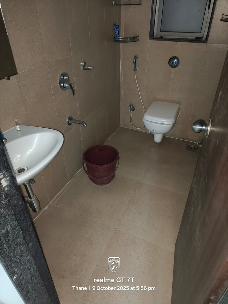 Bathroom, runwal-eirene 3 Bedroom 1059 Sq.Ft. Apartment In Balkum Pada Thane 9489978
