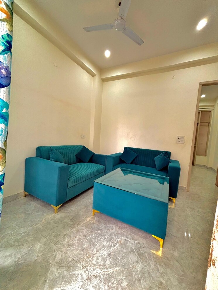 Living Room, saket 1 Bedroom 500 Sq.Ft. Builder Floor In Saket Delhi 9490028