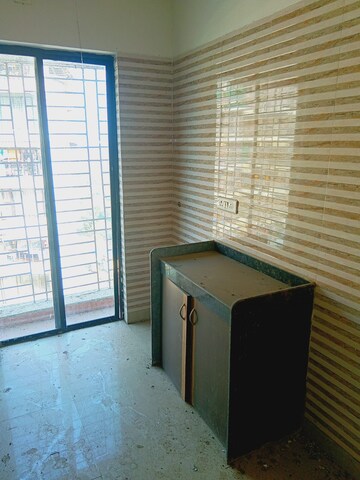 Room in 1 BHK Apartment at Tharwani Vedant Millenia, Titwala – for Sale