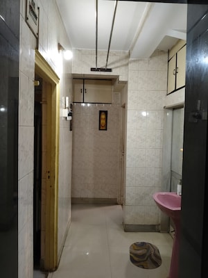 Bathroom in 2 BHK Apartment at Mulund Darshan, Mulund West – for Sale