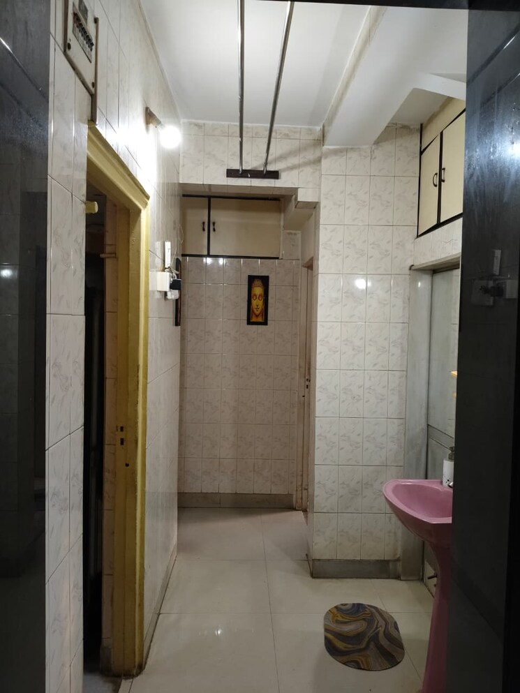 Bathroom, mulund-darshan 2 Bedroom 608 Sq.Ft. Apartment In Mulund West Mumbai 9490031