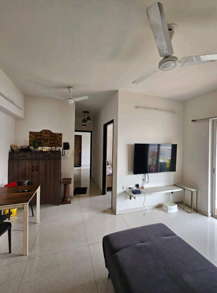 Living Room, lodha-amara 2 Bedroom 735 Sq.Ft. Apartment In Kolshet Road Thane 9490181