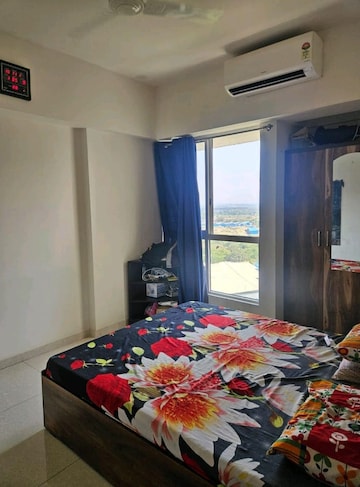 Bedroom in 2 BHK Apartment at Lodha Amara, Kolshet Road – for Rent
