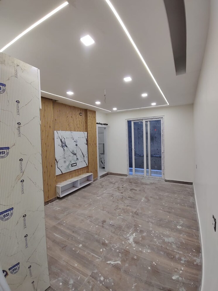 Room, gms road 3 Bedroom 2100 Sq.Ft. Builder Floor In Gms Road Dehradun 9490216