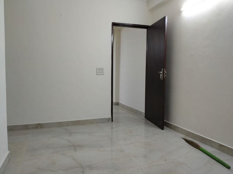 Room, saket 2.5 Bedroom 1350 Sq.Ft. Builder Floor In Saket Delhi 9490224