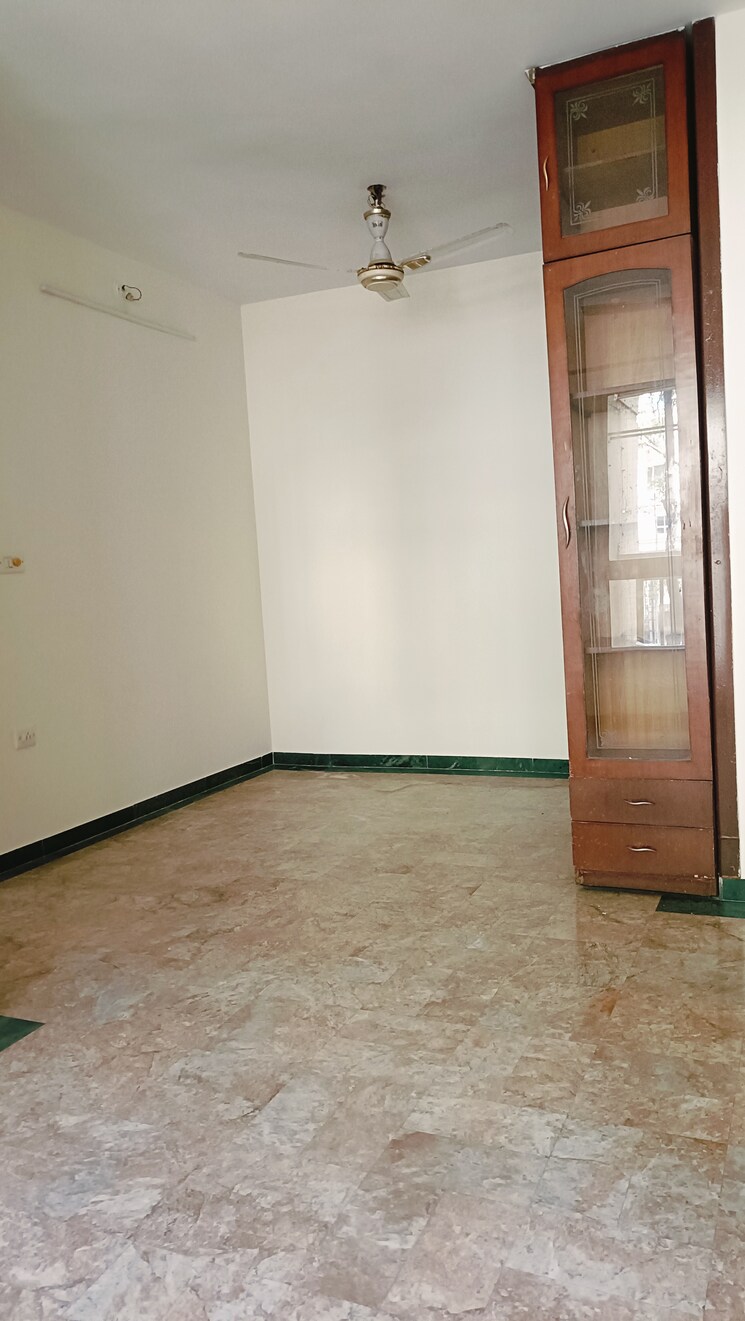 Room, hiranandani-estate 1 Bedroom 620 Sq.Ft. Apartment In Ghodbunder Road Thane 9490229