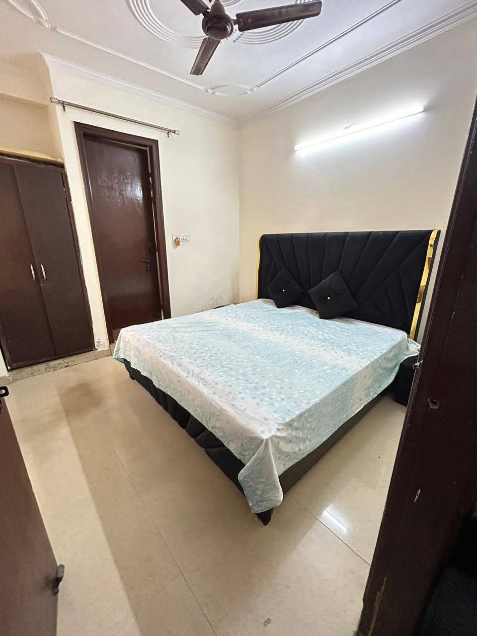 1 BHK Builder Floor For Rent in Saket