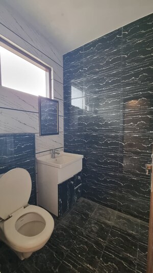 Bathroom in 3 BHK Apartment at Sunshine Enclave, Vip Road – for Rent