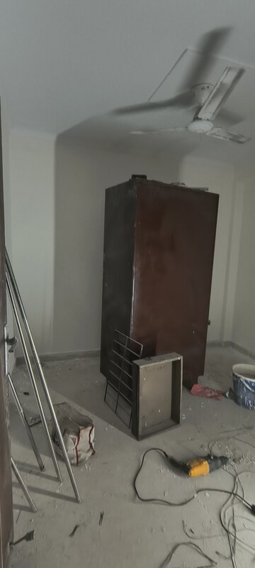 Furnished Amenities in 2 BHK Builder Floor at Panchsheel Vihar – for Rent