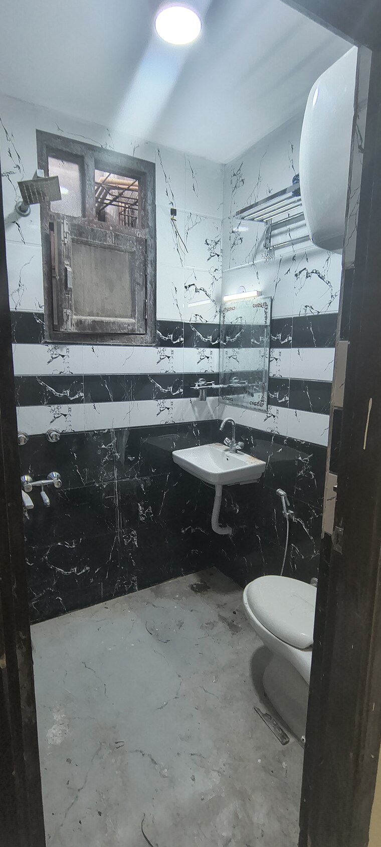  Parking, panchsheel vihar 2 Bedroom 675 Sq.Ft. Builder Floor In Panchsheel Vihar Delhi 9490297