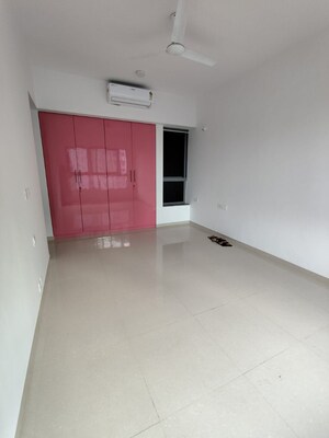 2 BHK Apartment For Sale in Kalpataru Immensa, Kolshet Road
