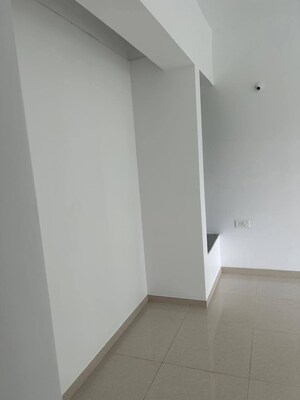 Bedroom in 2 BHK Apartment at Kalpataru Immensa, Kolshet Road – for Rent