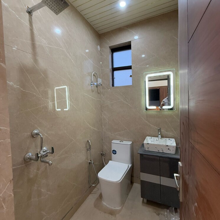 Bathroom, svp-gulmohur-residency 2.5 Bedroom 1250 Sq.Ft. Apartment In Ahinsa Khand 2 Ghaziabad 9490363