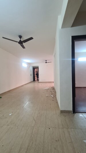 Room in 3.5 BHK Apartment at 3C Orris Greenopolis, Sector 89 – for Sale