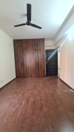3.5 BHK + Servant Room Apartment For Sale in 3C Orris Greenopolis
