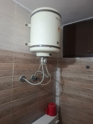 Attached Bathroom in 2 BHK Builder Floor at Khirki Extension – for Rent