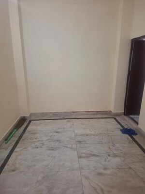Room in 2 BHK Builder Floor at Khirki Extension – for Rent