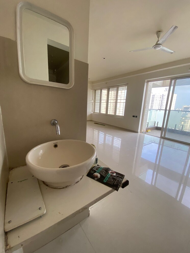 Bathroom, pharande-puneville 3 Bedroom 1900 Sq.Ft. Apartment In Punawale Pune 9490406