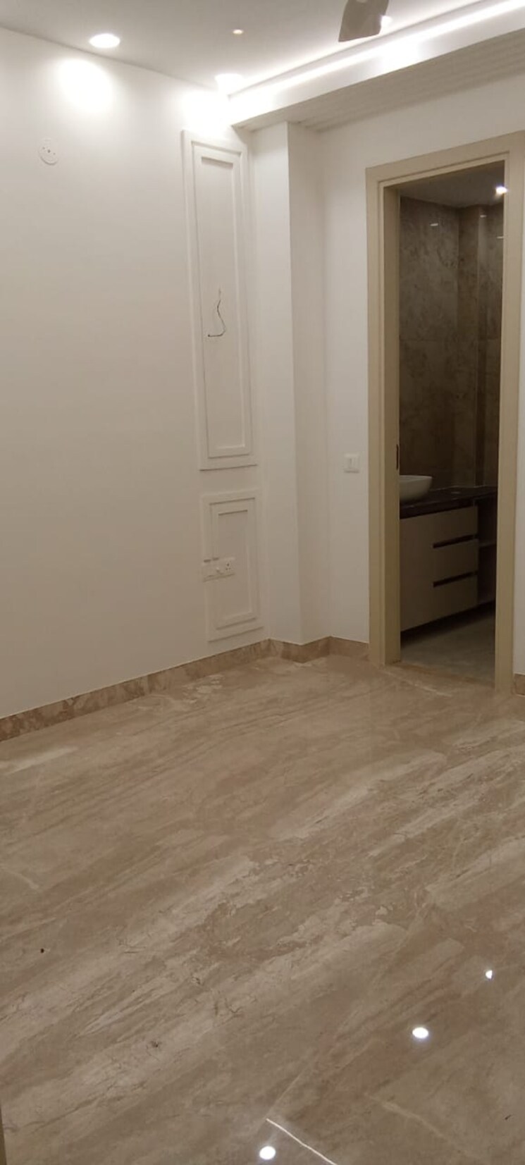 Room, vikas puri 3 Bedroom 1125 Sq.Ft. Builder Floor In Vikas Puri Delhi 9490440