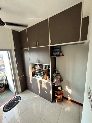 Furnished Amenities in 2 BHK Apartment at Jivraj Park – for Rent