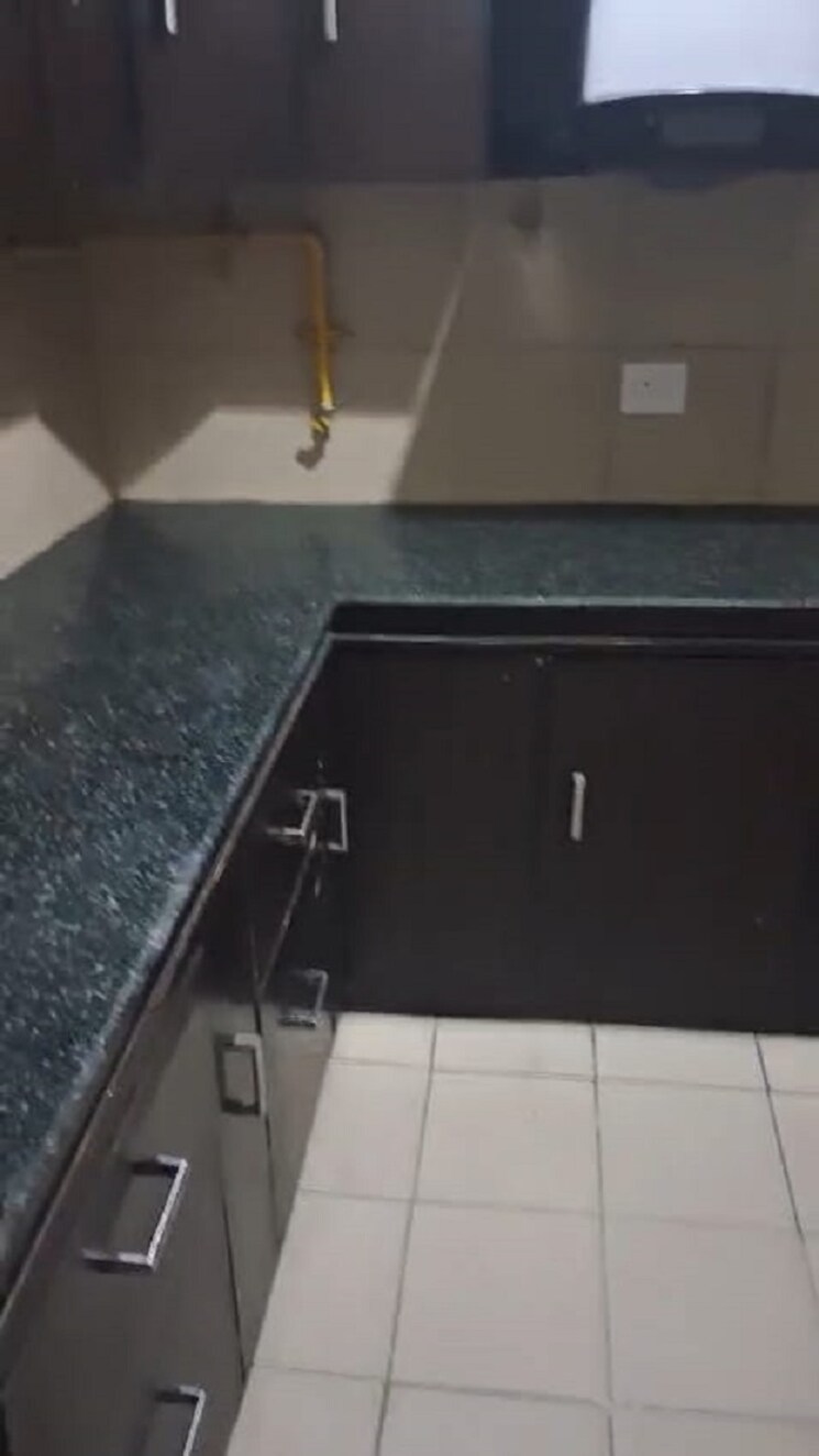 Kitchen, bptp-park-grandeura 4 Bedroom 2032 Sq.Ft. Apartment In Sector 82 Faridabad 9490411