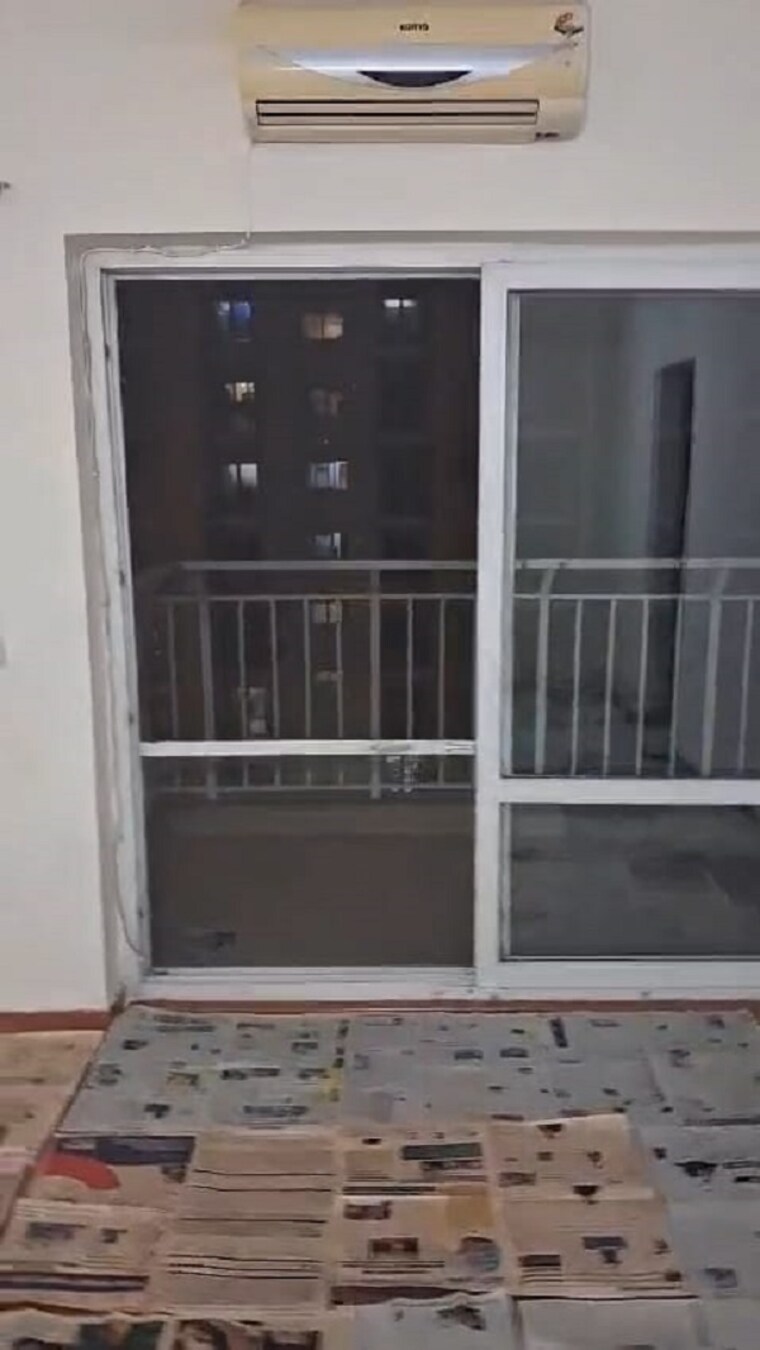 Balcony, bptp-park-grandeura 4 Bedroom 2032 Sq.Ft. Apartment In Sector 82 Faridabad 9490411